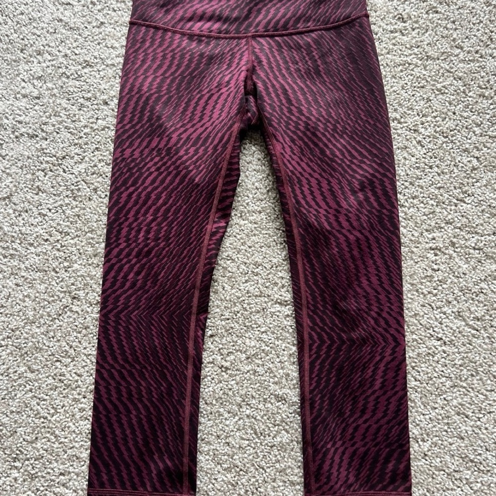 Lululemon Wunder Under Crop (Hi-Rise) *Full-On Luon Shifted Horizon Red Grape Bl